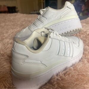 Women’s 7.5 Platform adidas